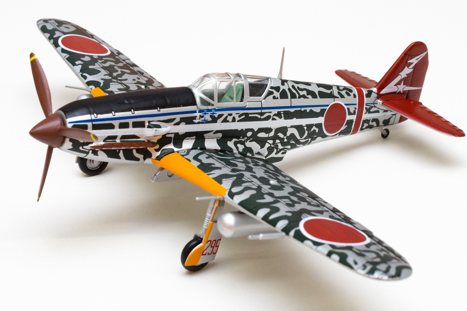 超特価】 1/48三式戦闘機飛燕とスタンドのセット ダイキャスト その他 